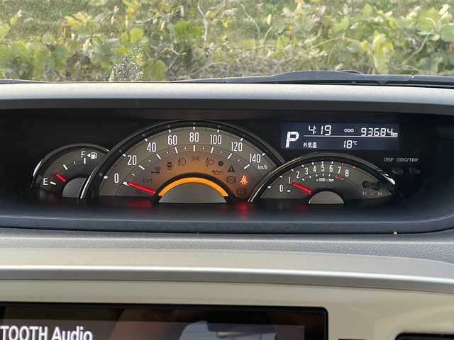 ダイハツ ムーヴ キャンバス G SA Ⅱ 新潟県 2017(平29)年 9.4万km パールホワイトⅢ/ナチュラルベージュマイカメタリック 2トーン 4WD/純正SDナビ(NSZN-X67D)/CD/DVD/BT/フルセグテレビ/バックカメラ/ETC/ドライブレコーダー/衝突被害軽減ブレーキ/レーンキープアシスト/両側パワースライドドア/ベンチシート/運転席シートヒーター /ステアリングスイッチ/スマートキー/プッシュスタート/LEDヘッドライト/オートライト/14インチ冬タイヤ車載