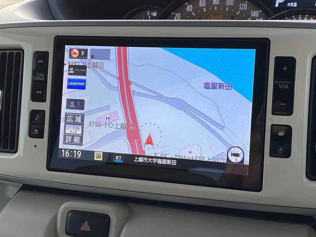 ダイハツ ムーヴ キャンバス G SA Ⅱ 新潟県 2017(平29)年 9.4万km パールホワイトⅢ/ナチュラルベージュマイカメタリック 2トーン 4WD/純正SDナビ(NSZN-X67D)/CD/DVD/BT/フルセグテレビ/バックカメラ/ETC/ドライブレコーダー/衝突被害軽減ブレーキ/レーンキープアシスト/両側パワースライドドア/ベンチシート/運転席シートヒーター /ステアリングスイッチ/スマートキー/プッシュスタート/LEDヘッドライト/オートライト/14インチ冬タイヤ車載