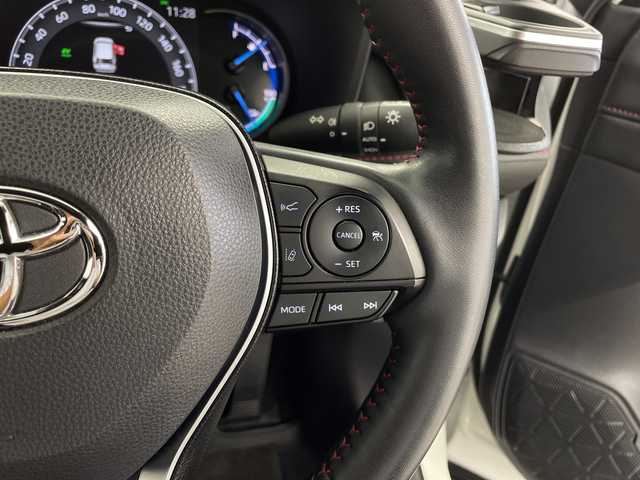 トヨタ ＲＡＶ４ ＰＨＶ ブラックトーン 鹿児島県 2021(令3)年 4.2万km アティチュードブラックマイカ/ホワイトパールクリスタルシャイン 純正ディスプレイオーディオ（ナビキット付き）/パノラミックビューモニター/パノラマムーンルーフ/デジタルインナーミラー/モデリスタエアロ（フロント）/TRDエアロ（サイド、リア）/パワーバックドア/シートメモリー/ETC/ブラインドスポットモニター/D/N席シートヒーター/エアシート/Toyota Safety Sense/・プリクラッシュセーフティー/・レーントレーシングアシスト/・レーダークルーズコントロール/・オートマチックハイビーム/・ロードサインアシスト/盗難防止装置/純正19インチAW/スマートキー