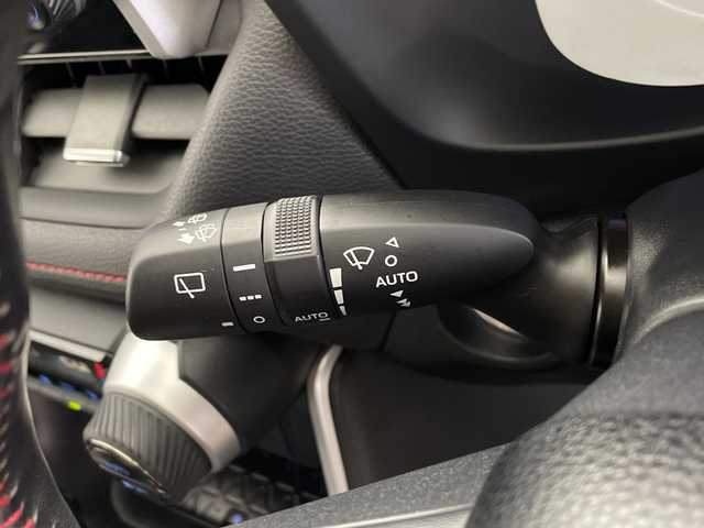 トヨタ ＲＡＶ４ ＰＨＶ ブラックトーン 鹿児島県 2021(令3)年 4.2万km アティチュードブラックマイカ/ホワイトパールクリスタルシャイン 純正ディスプレイオーディオ（ナビキット付き）/パノラミックビューモニター/パノラマムーンルーフ/デジタルインナーミラー/モデリスタエアロ（フロント）/TRDエアロ（サイド、リア）/パワーバックドア/シートメモリー/ETC/ブラインドスポットモニター/D/N席シートヒーター/エアシート/Toyota Safety Sense/・プリクラッシュセーフティー/・レーントレーシングアシスト/・レーダークルーズコントロール/・オートマチックハイビーム/・ロードサインアシスト/盗難防止装置/純正19インチAW/スマートキー