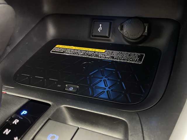 トヨタ ＲＡＶ４ ＰＨＶ ブラックトーン 鹿児島県 2021(令3)年 4.2万km アティチュードブラックマイカ/ホワイトパールクリスタルシャイン 純正ディスプレイオーディオ（ナビキット付き）/パノラミックビューモニター/パノラマムーンルーフ/デジタルインナーミラー/モデリスタエアロ（フロント）/TRDエアロ（サイド、リア）/パワーバックドア/シートメモリー/ETC/ブラインドスポットモニター/D/N席シートヒーター/エアシート/Toyota Safety Sense/・プリクラッシュセーフティー/・レーントレーシングアシスト/・レーダークルーズコントロール/・オートマチックハイビーム/・ロードサインアシスト/盗難防止装置/純正19インチAW/スマートキー