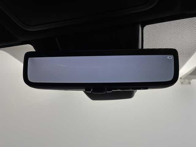 トヨタ ＲＡＶ４ ＰＨＶ ブラックトーン 鹿児島県 2021(令3)年 4.2万km アティチュードブラックマイカ/ホワイトパールクリスタルシャイン 純正ディスプレイオーディオ（ナビキット付き）/パノラミックビューモニター/パノラマムーンルーフ/デジタルインナーミラー/モデリスタエアロ（フロント）/TRDエアロ（サイド、リア）/パワーバックドア/シートメモリー/ETC/ブラインドスポットモニター/D/N席シートヒーター/エアシート/Toyota Safety Sense/・プリクラッシュセーフティー/・レーントレーシングアシスト/・レーダークルーズコントロール/・オートマチックハイビーム/・ロードサインアシスト/盗難防止装置/純正19インチAW/スマートキー