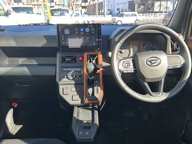 ダイハツ タフト G 鳥取県 2023(令5)年 1.2万km サンドベージュメタリック スマートアシスト/（全車標準装備、衝突回避支援ブレーキ機能など）/電動パーキングブレーキ/ステレオカメラ（新開発）/夜間歩行者検知機能/プッシュボタンスタート、キーフリーシステム/シートヒーター（運転席・助手席）/オートエアコン/電動格納ミラー/ガラスルーフ/LEDヘッドランプ/LEDフォグランプ/9インチスマホ連携ディスプレイオーディオ/ドラレコ/ETC