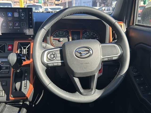 ダイハツ タフト G 鳥取県 2023(令5)年 1.2万km サンドベージュメタリック スマートアシスト/（全車標準装備、衝突回避支援ブレーキ機能など）/電動パーキングブレーキ/ステレオカメラ（新開発）/夜間歩行者検知機能/プッシュボタンスタート、キーフリーシステム/シートヒーター（運転席・助手席）/オートエアコン/電動格納ミラー/ガラスルーフ/LEDヘッドランプ/LEDフォグランプ/9インチスマホ連携ディスプレイオーディオ/ドラレコ/ETC