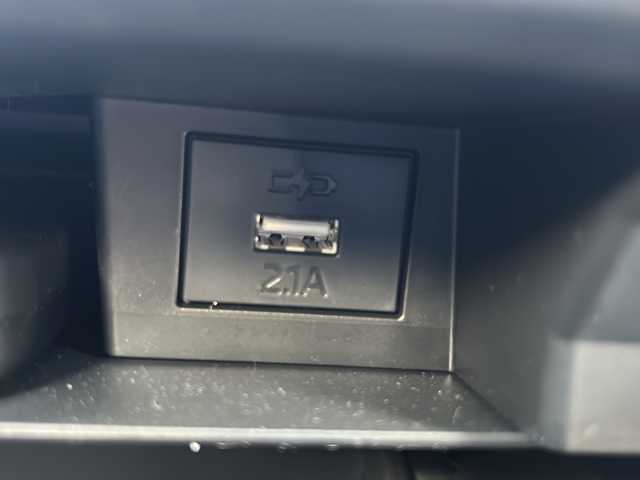 ダイハツ タフト G 鳥取県 2023(令5)年 1.2万km サンドベージュメタリック スマートアシスト/（全車標準装備、衝突回避支援ブレーキ機能など）/電動パーキングブレーキ/ステレオカメラ（新開発）/夜間歩行者検知機能/プッシュボタンスタート、キーフリーシステム/シートヒーター（運転席・助手席）/オートエアコン/電動格納ミラー/ガラスルーフ/LEDヘッドランプ/LEDフォグランプ/9インチスマホ連携ディスプレイオーディオ/ドラレコ/ETC