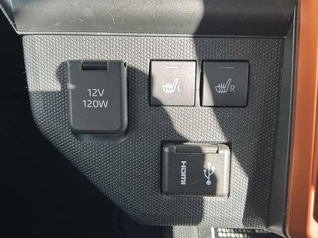 ダイハツ タフト G 鳥取県 2023(令5)年 1.2万km サンドベージュメタリック スマートアシスト/（全車標準装備、衝突回避支援ブレーキ機能など）/電動パーキングブレーキ/ステレオカメラ（新開発）/夜間歩行者検知機能/プッシュボタンスタート、キーフリーシステム/シートヒーター（運転席・助手席）/オートエアコン/電動格納ミラー/ガラスルーフ/LEDヘッドランプ/LEDフォグランプ/9インチスマホ連携ディスプレイオーディオ/ドラレコ/ETC