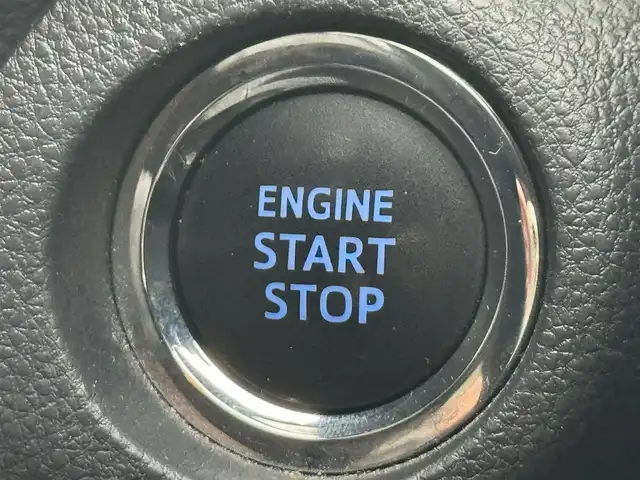 トヨタ ＲＡＶ４ G Zパッケージ 滋賀県 2020(令2)年 4.5万km ホワイトパールクリスタルシャイン 社外９インチナビ/(CD/DVDSD/フルセグTV/Bluetooth)/サンルーフ/クリアランスソナー/ブラインドスポットモニター/レーダークルーズコントロール/バックカメラ/パワーバックドア/ETC/シートヒーター/ステアリングヒーター/前後ドライブレコーダー/オートライト/オートハイビーム/LEDヘッドライト