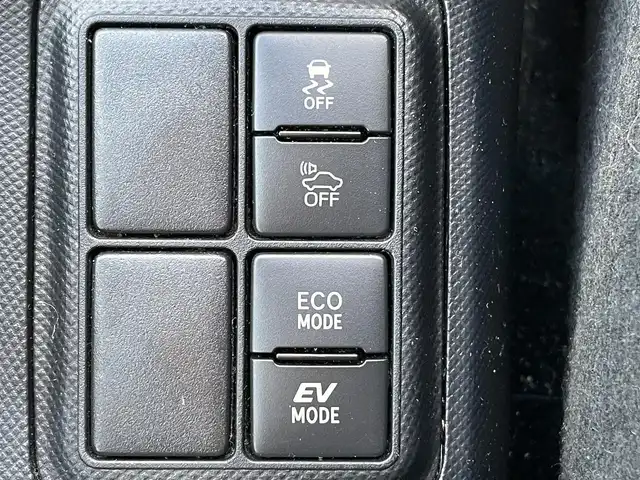 トヨタ アクア G 新潟県 2019(平31)年 8.1万km ブラックマイカ メモリナビ/バックカメラ/純正ホイール冬タイヤ/ウィンカーミラー/クルーズコントロール/ドアバイザー/プッシュスタート/ETC/フロアマット/走行モード/レベライザー/Bluetooth/ステアリングスイッチ/スペアキー1個