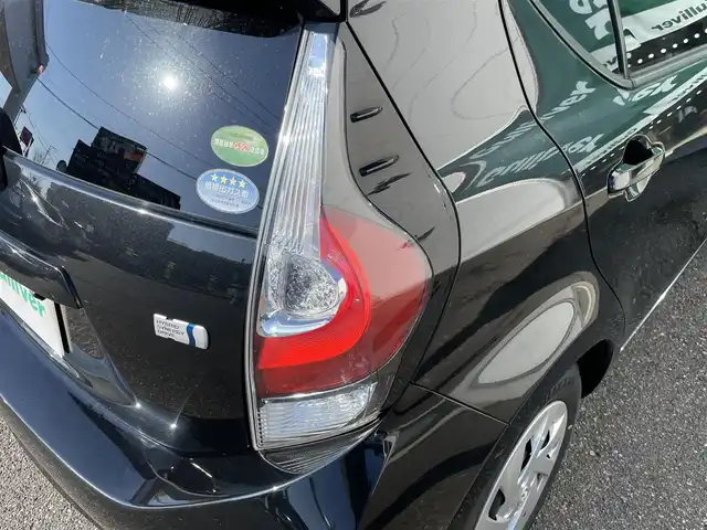 トヨタ アクア G 新潟県 2019(平31)年 8.1万km ブラックマイカ メモリナビ/バックカメラ/純正ホイール冬タイヤ/ウィンカーミラー/クルーズコントロール/ドアバイザー/プッシュスタート/ETC/フロアマット/走行モード/レベライザー/Bluetooth/ステアリングスイッチ/スペアキー1個