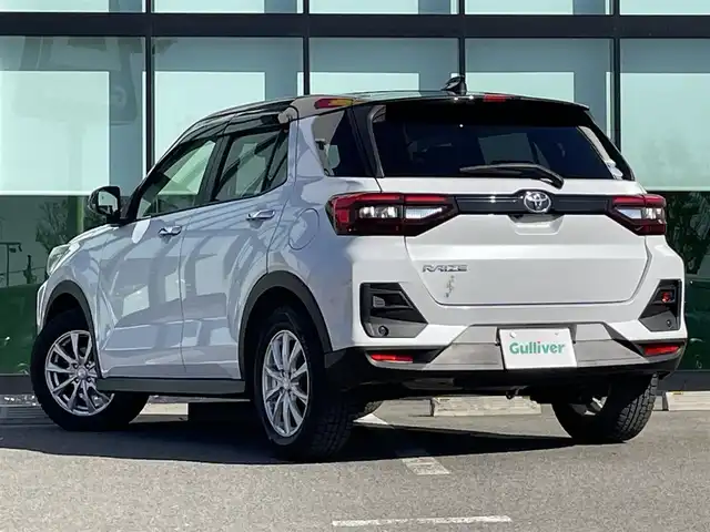 トヨタ ライズ Z 和歌山県 2020(令2)年 7.2万km ブラックマイカメタリック/シャイニングホワイトパール 純正ディスプレイオーディオ/全方位カメラ/ETC/シートヒーター/レーダークルコン/純正アルミ有/ステリモ/オートライト/リアフォグ/LEDヘッドライト/フォグランプ/前後コーナーセンサー/ドアバイザー