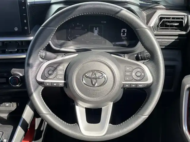 トヨタ ライズ Z 和歌山県 2020(令2)年 7.2万km ブラックマイカメタリック/シャイニングホワイトパール 純正ディスプレイオーディオ/全方位カメラ/ETC/シートヒーター/レーダークルコン/純正アルミ有/ステリモ/オートライト/リアフォグ/LEDヘッドライト/フォグランプ/前後コーナーセンサー/ドアバイザー