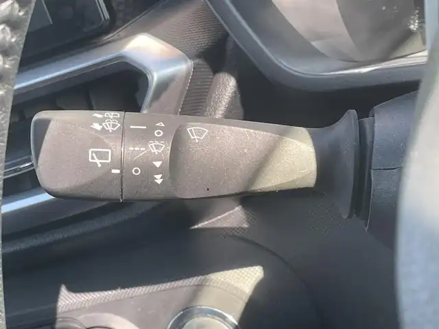 トヨタ ライズ Z 和歌山県 2020(令2)年 7.2万km ブラックマイカメタリック/シャイニングホワイトパール 純正ディスプレイオーディオ/全方位カメラ/ETC/シートヒーター/レーダークルコン/純正アルミ有/ステリモ/オートライト/リアフォグ/LEDヘッドライト/フォグランプ/前後コーナーセンサー/ドアバイザー