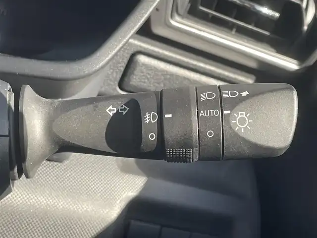 トヨタ ライズ Z 和歌山県 2020(令2)年 7.2万km ブラックマイカメタリック/シャイニングホワイトパール 純正ディスプレイオーディオ/全方位カメラ/ETC/シートヒーター/レーダークルコン/純正アルミ有/ステリモ/オートライト/リアフォグ/LEDヘッドライト/フォグランプ/前後コーナーセンサー/ドアバイザー