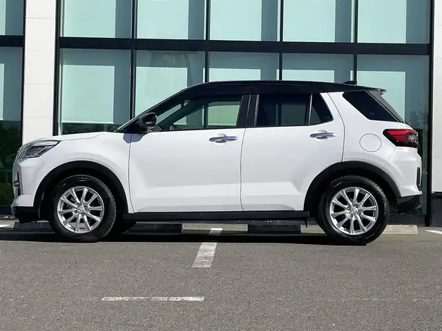 トヨタ ライズ Z 和歌山県 2020(令2)年 7.2万km ブラックマイカメタリック/シャイニングホワイトパール 純正ディスプレイオーディオ/全方位カメラ/ETC/シートヒーター/レーダークルコン/純正アルミ有/ステリモ/オートライト/リアフォグ/LEDヘッドライト/フォグランプ/前後コーナーセンサー/ドアバイザー