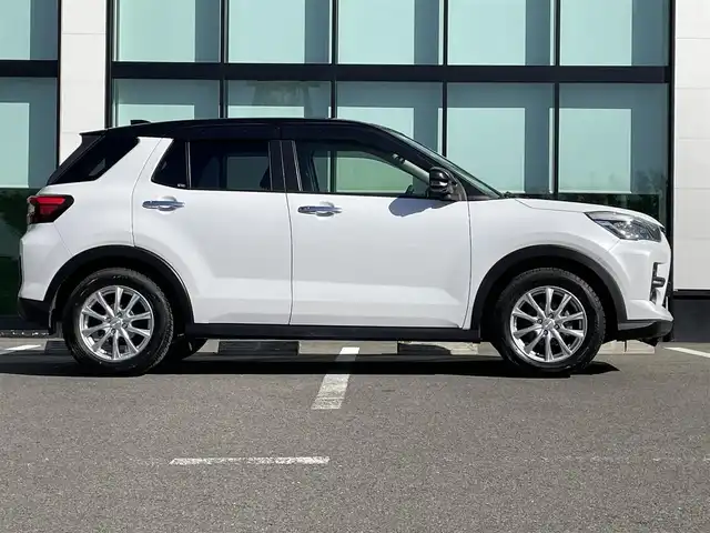 トヨタ ライズ Z 和歌山県 2020(令2)年 7.2万km ブラックマイカメタリック/シャイニングホワイトパール 純正ディスプレイオーディオ/全方位カメラ/ETC/シートヒーター/レーダークルコン/純正アルミ有/ステリモ/オートライト/リアフォグ/LEDヘッドライト/フォグランプ/前後コーナーセンサー/ドアバイザー