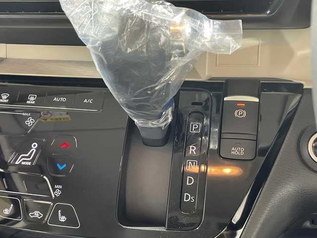 三菱 デリカミニ T プレミアム 神奈川県 2025(令7)年 0.1千km アメジストブラック 三菱e-Assist/純正9インチディスプレイオーディオ　/アラウンドビューモニター　/両側パワースライドドア　/レーダークルーズコントロール　/LEDオートライト　/ハーフレザーシート　/シートヒーター　/純正15インチアルミホイール/ステアリングヒーター/ステアリングスイッチ　/USBポート/スマートキー/禁煙車