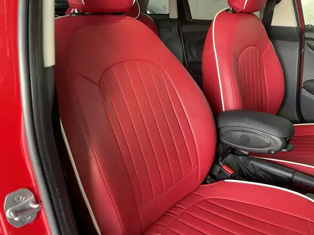 ＭＩＮＩ ミニ クーパー D 兵庫県 2019(平31)年 2.1万km 赤 純正ナビ/バックカメラ/社外フルセグTV/社外DVD/ETC/LEDヘッドライト/ドライブレコーダー/スマートキー/シートカバー
