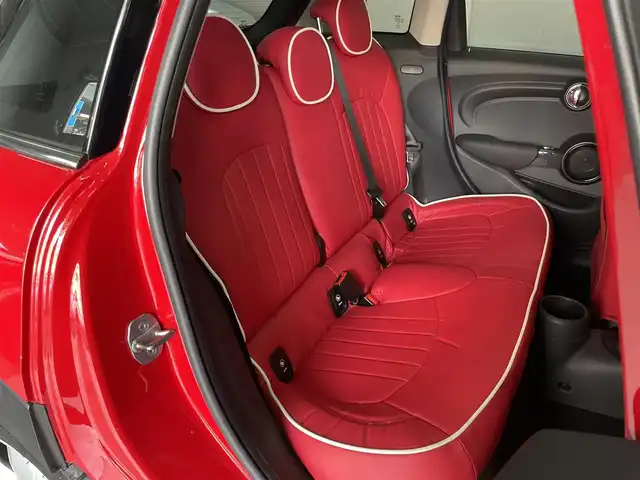 ＭＩＮＩ ミニ クーパー D 兵庫県 2019(平31)年 2.1万km 赤 純正ナビ/バックカメラ/社外フルセグTV/社外DVD/ETC/LEDヘッドライト/ドライブレコーダー/スマートキー/シートカバー