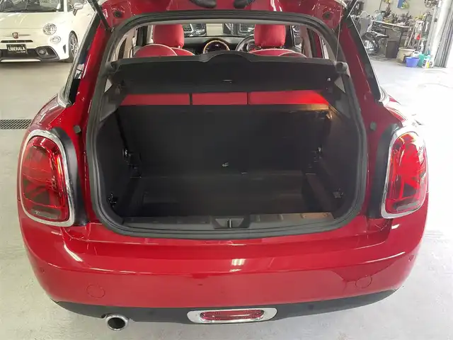 ＭＩＮＩ ミニ クーパー D 兵庫県 2019(平31)年 2.1万km 赤 純正ナビ/バックカメラ/社外フルセグTV/社外DVD/ETC/LEDヘッドライト/ドライブレコーダー/スマートキー/シートカバー