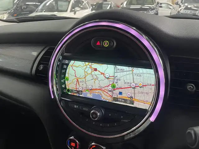 ＭＩＮＩ ミニ クーパー D 兵庫県 2019(平31)年 2.1万km 赤 純正ナビ/バックカメラ/社外フルセグTV/社外DVD/ETC/LEDヘッドライト/ドライブレコーダー/スマートキー/シートカバー