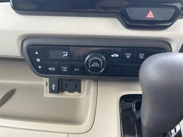 ホンダ Ｎ ＢＯＸ G L ホンダセンシング 富山県 2019(令1)年 5.9万km プラチナホワイトパール ワンオーナー/純正9インチナビ/Bluetooth/Apple Car Play/DVD再生/USBソケット/フルセグTV/バックカメラ/ウィンカーミラー/クルーズコントロール/ドアバイザー/プッシュスタート/LEDヘッドライト/パワースライドドア/ビルトインETC/スマートキー/スペアキー有/衝突軽減ブレーキ（CMBS）/路外逸脱抑制機能/ドライブレコーダー/夏タイヤ積み込み