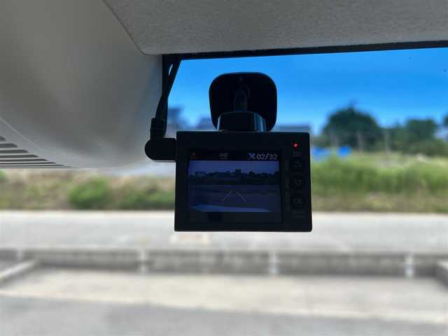 ホンダ Ｎ ＢＯＸ G L ホンダセンシング 富山県 2019(令1)年 5.9万km プラチナホワイトパール ワンオーナー/純正9インチナビ/Bluetooth/Apple Car Play/DVD再生/USBソケット/フルセグTV/バックカメラ/ウィンカーミラー/クルーズコントロール/ドアバイザー/プッシュスタート/LEDヘッドライト/パワースライドドア/ビルトインETC/スマートキー/スペアキー有/衝突軽減ブレーキ（CMBS）/路外逸脱抑制機能/ドライブレコーダー/夏タイヤ積み込み