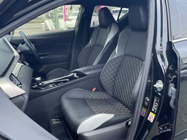 トヨタ Ｃ－ＨＲ G モード ネロ 愛知県 2019(令1)年 7.3万km ブラックマイカ /禁煙/ワンオーナー/ディーラー整備記録簿R1.2.4.5.6//純正9インチナビ/フルセグ/CD/DVD/MSV/BT//バックカメラ/ビルトインETC/前後ドラレコ//ハーフレザーシート/シートヒーター/ランバーサポート//電動パーキングブレーキ//オートリトラウインカーミラー//革巻きステア/ステアスイッチ//純正LEDオートライト/オートハイビーム//純正LEDフォグ//自動防眩ルームミラー//照明付きバニティミラー//純正プラズマクラスターLEDルームランプ//PCS/ACC/BSM/LTA/LDA//純正フロアマット/フロントゴムマット//純正ドアバイザー//純正トノカバー//スペアタイヤ//新車時保証書//取扱説明書//ナビ取説//スペアスマートキー