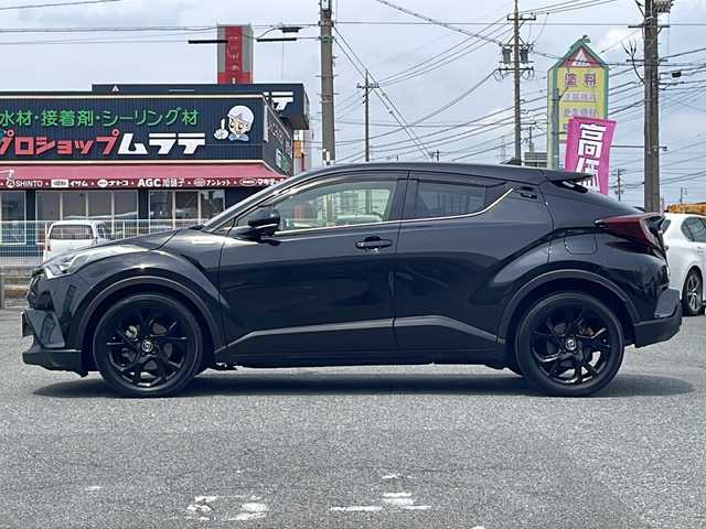 トヨタ Ｃ－ＨＲ G モード ネロ 愛知県 2019(令1)年 7.3万km ブラックマイカ /禁煙/ワンオーナー/ディーラー整備記録簿R1.2.4.5.6//純正9インチナビ/フルセグ/CD/DVD/MSV/BT//バックカメラ/ビルトインETC/前後ドラレコ//ハーフレザーシート/シートヒーター/ランバーサポート//電動パーキングブレーキ//オートリトラウインカーミラー//革巻きステア/ステアスイッチ//純正LEDオートライト/オートハイビーム//純正LEDフォグ//自動防眩ルームミラー//照明付きバニティミラー//純正プラズマクラスターLEDルームランプ//PCS/ACC/BSM/LTA/LDA//純正フロアマット/フロントゴムマット//純正ドアバイザー//純正トノカバー//スペアタイヤ//新車時保証書//取扱説明書//ナビ取説//スペアスマートキー
