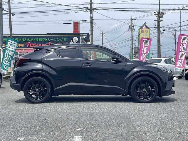 トヨタ Ｃ－ＨＲ G モード ネロ 愛知県 2019(令1)年 7.3万km ブラックマイカ /禁煙/ワンオーナー/ディーラー整備記録簿R1.2.4.5.6//純正9インチナビ/フルセグ/CD/DVD/MSV/BT//バックカメラ/ビルトインETC/前後ドラレコ//ハーフレザーシート/シートヒーター/ランバーサポート//電動パーキングブレーキ//オートリトラウインカーミラー//革巻きステア/ステアスイッチ//純正LEDオートライト/オートハイビーム//純正LEDフォグ//自動防眩ルームミラー//照明付きバニティミラー//純正プラズマクラスターLEDルームランプ//PCS/ACC/BSM/LTA/LDA//純正フロアマット/フロントゴムマット//純正ドアバイザー//純正トノカバー//スペアタイヤ//新車時保証書//取扱説明書//ナビ取説//スペアスマートキー