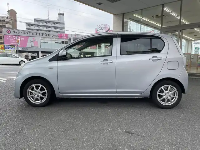 ダイハツ ミラ イース X SA 大阪府 2014(平26)年 4.6万km グリニッシュシルバーメタリック メモリナビ/フルセグテレビ/衝突被害軽減システム/バックカメラ/ドアバイザー/ETC/新車保証書/取扱説明書