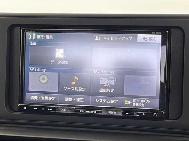ダイハツ ロッキー L 新潟県 2022(令4)年 3.8万km 茶 社外ナビ/衝突軽減ブレーキ/バックカメラ/Bluetooth/USB/ETC/横滑り防止装置/スペアキー1本/スマートキー/プッシュスタート/電動格納ミラー/ウィンカーミラー/ドアバイザー/純正フロアマット/運転席+助手席+サイド+カーテンエアバッグ
