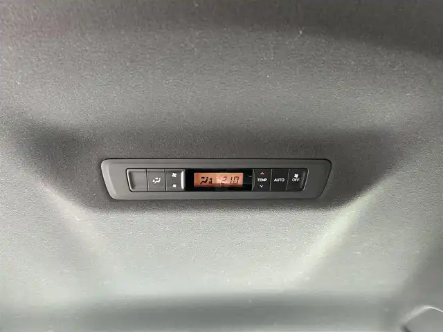 トヨタ エスクァイア ハイブリッド Gi 埼玉県 2021(令3)年 7.3万km ブラック ワンオーナー/両側パワスラ/純正ナビ/・NSZT-Y68T/・バックカメラ/・フルセグ/・CD、DVD/・Bluetooth/ETC/前席シートヒーター/USB充電ポート×４/nanoeデュアルエアコン/社外スピーカー/クルコン