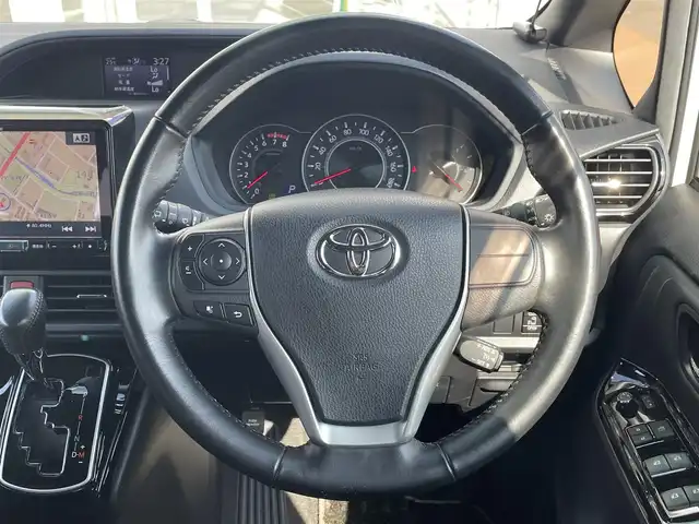 トヨタ ノア Si ダブルバイビー 道央・札幌 2018(平30)年 6万km ホワイトパールクリスタルシャイン 4WD/寒冷地仕様/ワンオーナー/アルパイン9インチナビ・フルセグTV/CD・DVD・Bluetooth/バックカメラ/合皮コンビシート/両側パワースライドドア/セーフティセンス/プリクラッシュセーフティ/レーンディパーチャーアラート/オートマチックハイビーム/クルーズコントロール/ワイパーデアイサー/エンジンスターター/LEDヘッドライト/LEDフォグランプ/純正16インチアルミ/スペアキー/保証書・取説書