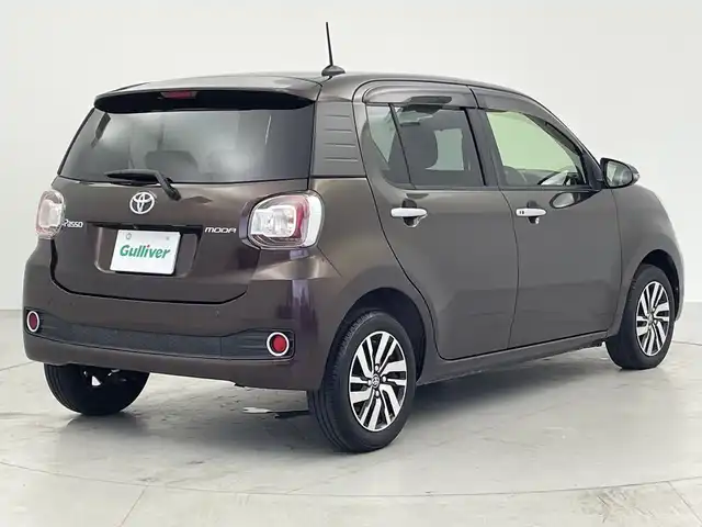 トヨタ パッソ モーダ　S 愛知県 2016(平28)年 2.5万km プラムブラウンパールクリスタルシャイン 社外ナビ/・CD/DVD/・Bluetooth/・フルセグテレビ/バックカメラ/衝突軽減ブレーキ/スマートキー/ステアリングスイッチ/フォグランプ/ＥＴＣ/コーナーセンサー/ＬＥＤヘッドライト/アイドリングストップ