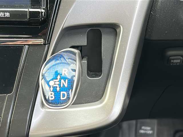 トヨタ プリウス α S ツーリングセレクション 茨城県 2017(平29)年 4.3万km ホワイトパールクリスタルシャイン トヨタセーフティセンス/純正9インチSDナビ/BT/CD/DVD/SD/レーダークルーズコントロール/バックカメラ/LEDオートライト/オートマチックハイビーム/純正17インチアルミホイール/スマートキー/ETC/フルセグTV/純正フロアマット/前後コーナーセンサー/横滑り防止装置/レーンキープアシスト/衝突被害軽減システム/禁煙車