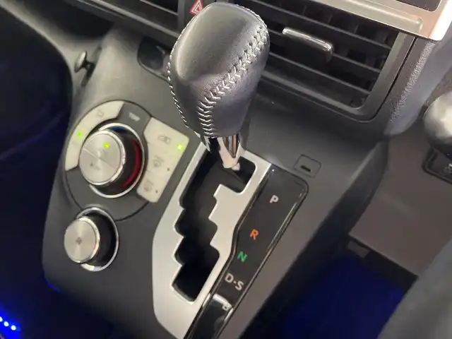 トヨタ シエンタ G 福岡県 2020(令2)年 5.2万km ヴィンテージブラウンパールクリスタルシャイン 社外メモリナビ/フルセグテレビ/バックカメラ/プッシュスタート/両側パワースライドドア/ETC/衝突被害軽減システム/オートマチックハイビーム