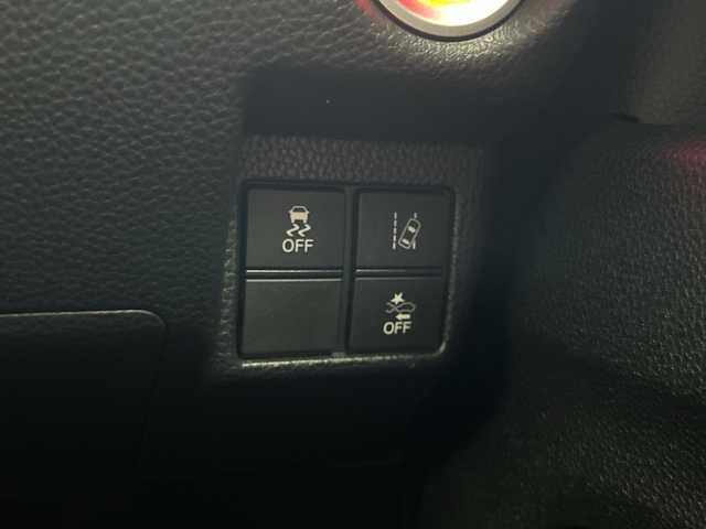 ホンダ Ｎ ＢＯＸ カスタム G L ターボ ホンダセンシング 京都府 2017(平29)年 3.9万km ルナシルバーM 純正ナビ /両側パワースライドドア /アダプティブクルーズコントロール /衝突軽減ブレーキ /路外逸脱抑制機能　/シートヒーター　/フルセグTV /Bluetoothオーディオ　/バックモニター /ETC /前後ドライブレコーダー /LEDヘッドライト/シーケンシャルターンシグナル/ハーフレザー/純正15インチAW/禁煙車