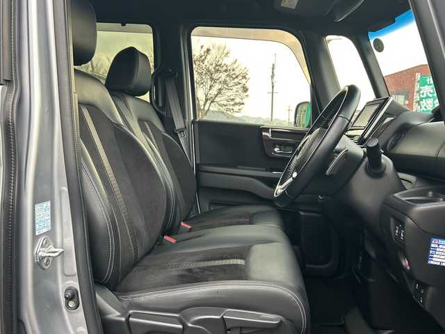 ホンダ Ｎ ＢＯＸ カスタム G L ターボ ホンダセンシング 京都府 2017(平29)年 3.9万km ルナシルバーM 純正ナビ /両側パワースライドドア /アダプティブクルーズコントロール /衝突軽減ブレーキ /路外逸脱抑制機能　/シートヒーター　/フルセグTV /Bluetoothオーディオ　/バックモニター /ETC /前後ドライブレコーダー /LEDヘッドライト/シーケンシャルターンシグナル/ハーフレザー/純正15インチAW/禁煙車