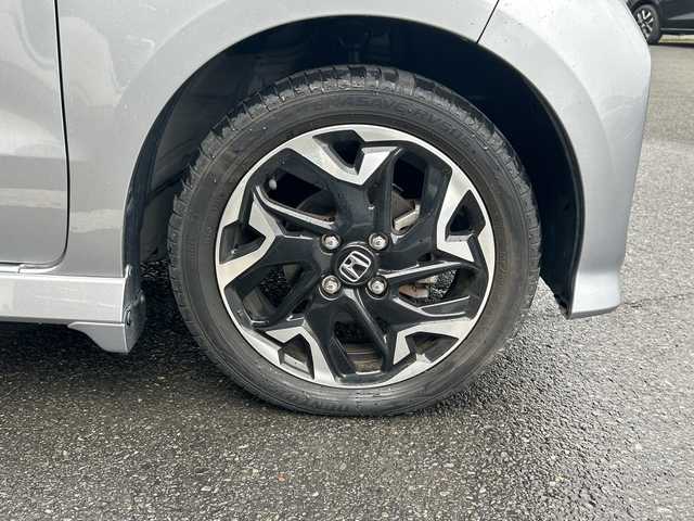 ホンダ Ｎ ＢＯＸ カスタム G L ターボ ホンダセンシング 京都府 2017(平29)年 3.9万km ルナシルバーM 純正ナビ /両側パワースライドドア /アダプティブクルーズコントロール /衝突軽減ブレーキ /路外逸脱抑制機能　/シートヒーター　/フルセグTV /Bluetoothオーディオ　/バックモニター /ETC /前後ドライブレコーダー /LEDヘッドライト/シーケンシャルターンシグナル/ハーフレザー/純正15インチAW/禁煙車