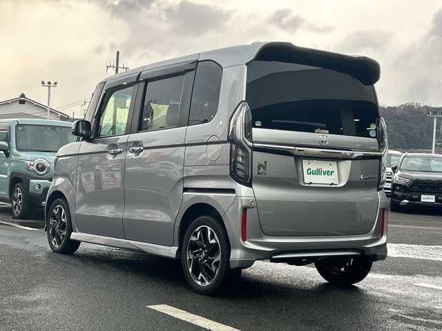 ホンダ Ｎ ＢＯＸ カスタム G L ターボ ホンダセンシング 京都府 2017(平29)年 3.9万km ルナシルバーM 純正ナビ /両側パワースライドドア /アダプティブクルーズコントロール /衝突軽減ブレーキ /路外逸脱抑制機能　/シートヒーター　/フルセグTV /Bluetoothオーディオ　/バックモニター /ETC /前後ドライブレコーダー /LEDヘッドライト/シーケンシャルターンシグナル/ハーフレザー/純正15インチAW/禁煙車