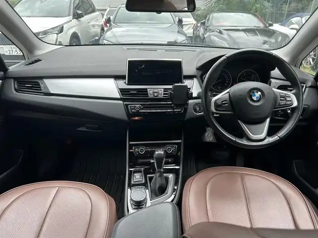 ＢＭＷ ２１８ｄ アクティブツアラー 大阪府 2016(平28)年 7.5万km 白 純正ナビ/バックカメラ/純正16インチAW/AUX/USB/Bluetooth/クリアランスソナー/ETC