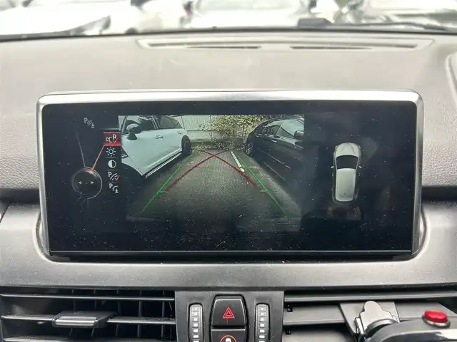 ＢＭＷ ２１８ｄ アクティブツアラー 大阪府 2016(平28)年 7.5万km 白 純正ナビ/バックカメラ/純正16インチAW/AUX/USB/Bluetooth/クリアランスソナー/ETC