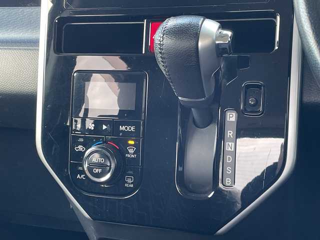 トヨタ ルーミー カスタムG S 福岡県 2017(平29)年 5.1万km ブラックマイカメタリック 社外７型メモリナビ/フルセグＴＶ/バックカメラ/両側パワースライドドア/クルーズコントロール/ＥＴＣ/コーナーセンサー/純正１４インチアルミホイール/ＬＥＤヘッドライト/オートライト/エアロパーツ/プッシュスタート/スマートキー