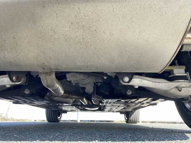 ボルボ Ｖ９０ 岩手県 2021(令3)年 4.2万km 白 harman/kardonサウンドシステム ヘッドアップディスプレイ/アダプティブクルーズコントロール レーンキープアシスト BLIS/全方位カメラ　レザーシート　シートベンチレーション　シートヒーター　メモリ機能付きパワーシート　LEDヘッドライト スマートキー/パワーバックドア 純正19インチAW ステアリングスイッチ 液晶メーターパネル ワイヤレスチャージング ステアリングヒーター　