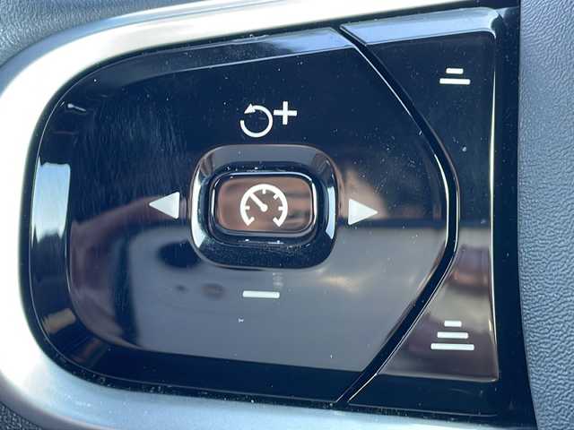 ボルボ Ｖ９０ 岩手県 2021(令3)年 4.2万km 白 harman/kardonサウンドシステム ヘッドアップディスプレイ/アダプティブクルーズコントロール レーンキープアシスト BLIS/全方位カメラ　レザーシート　シートベンチレーション　シートヒーター　メモリ機能付きパワーシート　LEDヘッドライト スマートキー/パワーバックドア 純正19インチAW ステアリングスイッチ 液晶メーターパネル ワイヤレスチャージング ステアリングヒーター　