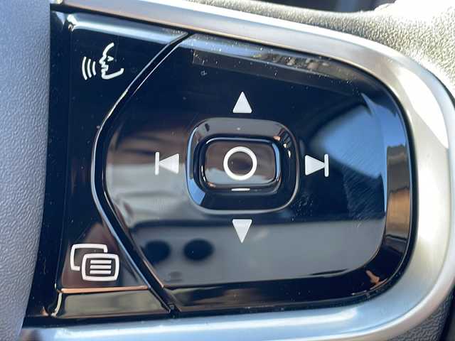 ボルボ Ｖ９０ 岩手県 2021(令3)年 4.2万km 白 harman/kardonサウンドシステム ヘッドアップディスプレイ/アダプティブクルーズコントロール レーンキープアシスト BLIS/全方位カメラ　レザーシート　シートベンチレーション　シートヒーター　メモリ機能付きパワーシート　LEDヘッドライト スマートキー/パワーバックドア 純正19インチAW ステアリングスイッチ 液晶メーターパネル ワイヤレスチャージング ステアリングヒーター　