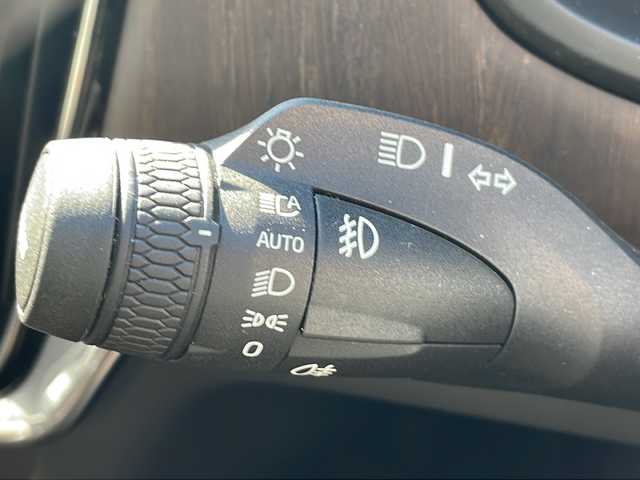 ボルボ Ｖ９０ 岩手県 2021(令3)年 4.2万km 白 harman/kardonサウンドシステム ヘッドアップディスプレイ/アダプティブクルーズコントロール レーンキープアシスト BLIS/全方位カメラ　レザーシート　シートベンチレーション　シートヒーター　メモリ機能付きパワーシート　LEDヘッドライト スマートキー/パワーバックドア 純正19インチAW ステアリングスイッチ 液晶メーターパネル ワイヤレスチャージング ステアリングヒーター　