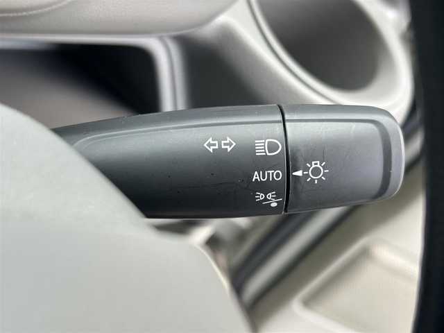 スズキ エブリイ JOIN 愛知県 2025(令7)年 0.3万km モスグレーメタリック /ワンオーナー//4WD//純正ディスプレイオーディオ//FM/AM/BT/USB//バックカメラ//ETC//横滑り防止装置//レーンアシスト//衝突被害軽減システム//クリアランスソナー//光軸調整ダイヤル//リヤヒーター//シートヒーター(D)//サイドアンダーミラー//電格ミラー//純正LEDオートライト//フロントフォグランプ//純正ホイールキャップ//純正フロアマット//純正ドアバイザー//バニティミラー//イモビライザー//ダブルエアバック//リモコンキー//スペアキー1本//取扱説明書//ディスプレイオーディオ説明書//保証書