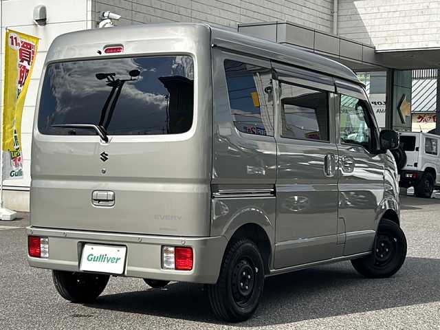 スズキ エブリイ JOIN 愛知県 2025(令7)年 0.3万km モスグレーメタリック /ワンオーナー//4WD//純正ディスプレイオーディオ//FM/AM/BT/USB//バックカメラ//ETC//横滑り防止装置//レーンアシスト//衝突被害軽減システム//クリアランスソナー//光軸調整ダイヤル//リヤヒーター//シートヒーター(D)//サイドアンダーミラー//電格ミラー//純正LEDオートライト//フロントフォグランプ//純正ホイールキャップ//純正フロアマット//純正ドアバイザー//バニティミラー//イモビライザー//ダブルエアバック//リモコンキー//スペアキー1本//取扱説明書//ディスプレイオーディオ説明書//保証書