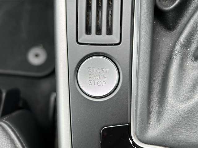 アウディ Ａ５ SB 2．0 TFSI クワトロ 静岡県 2012(平24)年 7.7万km 白 純正ナビ/オートパーキング/ステアリングスイッチ/全席電動シート/ビルドインETC/スペアキー×１/ワンオーナー/フォグライト/純正１８インチアルミホイール/BT/TV（フルセグ）/オートホールド